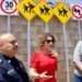 EN CANANEA ALCALDESA ESMERALDA GONZÁLEZ ENTREGA EQUIPO DE SEÑALAMIENTO VIAL A SSPM